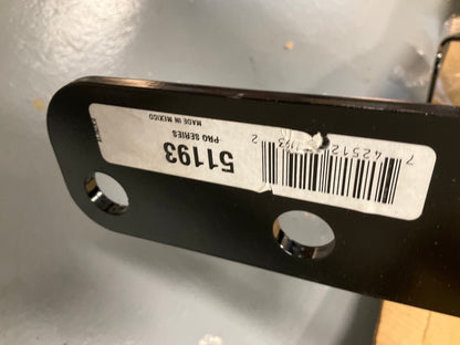 Reese 51193 Class 3 Trailer Receiver Hitch - 2005-2017 Chevy Equinox