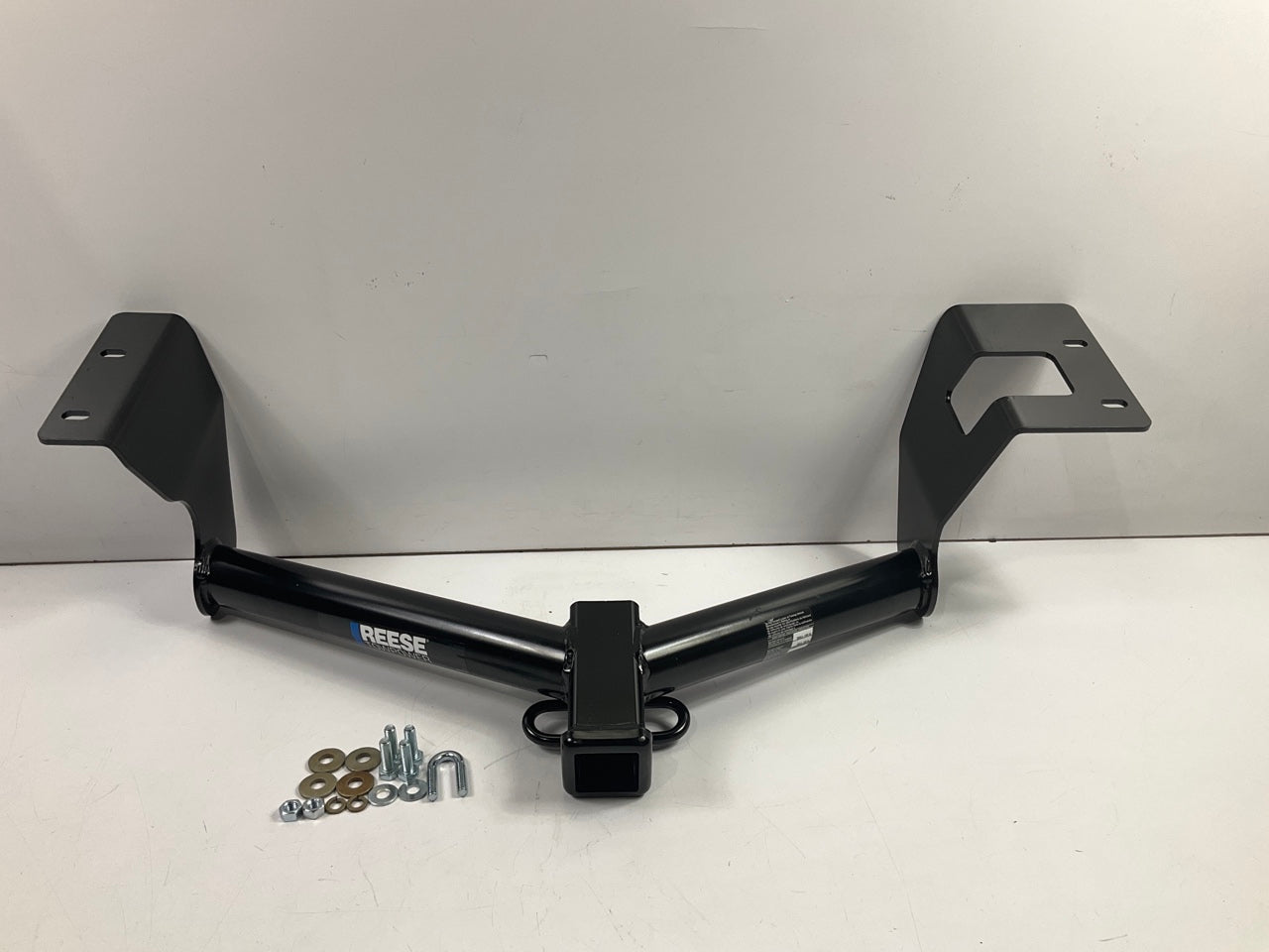 Reese 51205 Class 3 Trailer Hitch, 2'' Receiver For 2007-2011 Honda CR-V