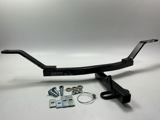 Reese 77164 Class 1 Trailer Hitch, 1-1/4'' Receiver For 1997-2001 Honda CR-V