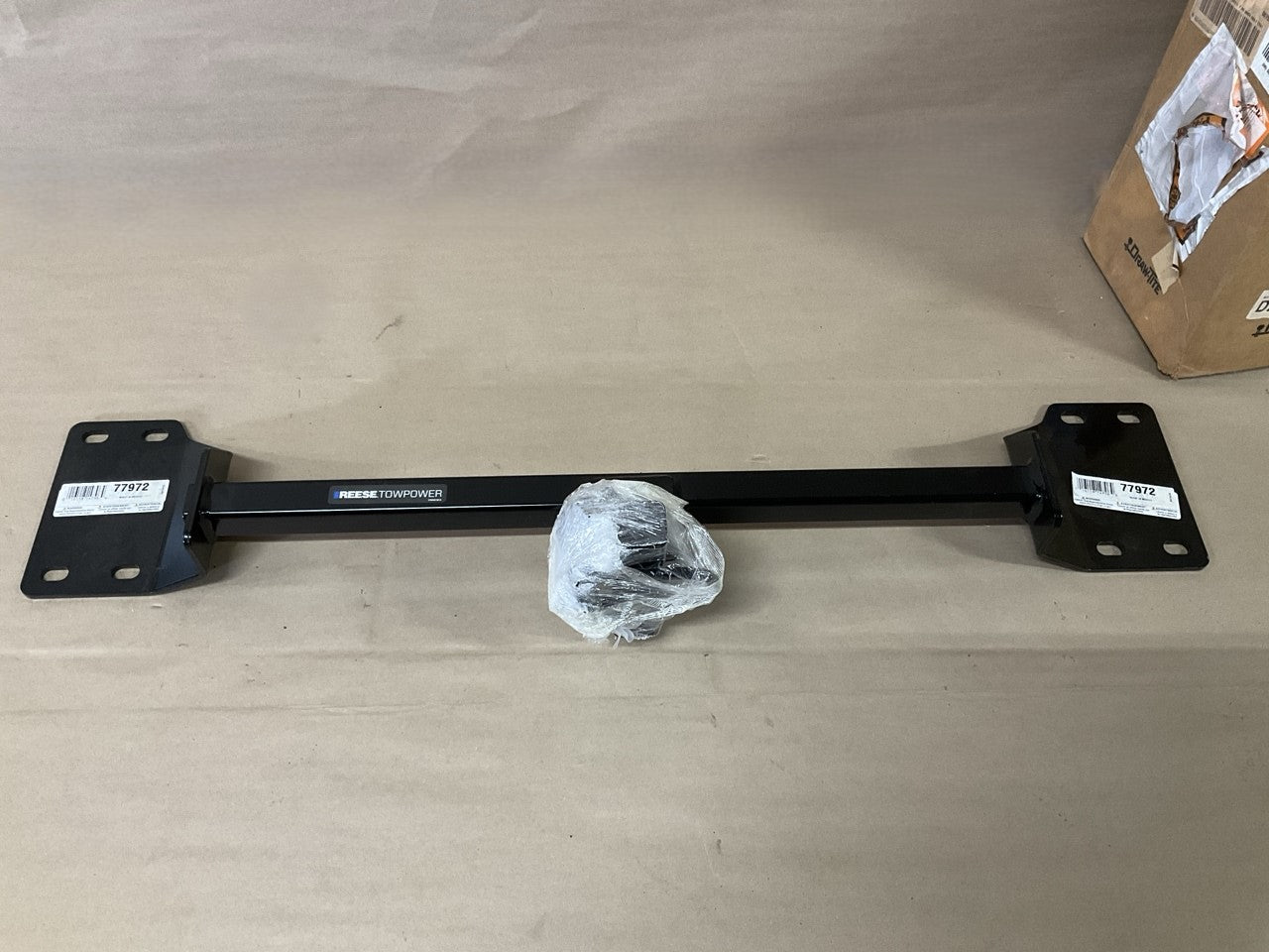 Reese 77972 Class 1 Trailer Hitch, 1.25'' Receiver - 2018-2021 Honda Accord