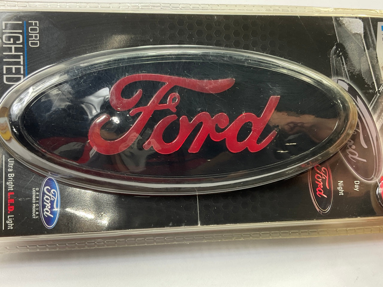 Reese 86532 Black Finish Ford Lighted Hitch Cover For 2'' Hitch Receiver