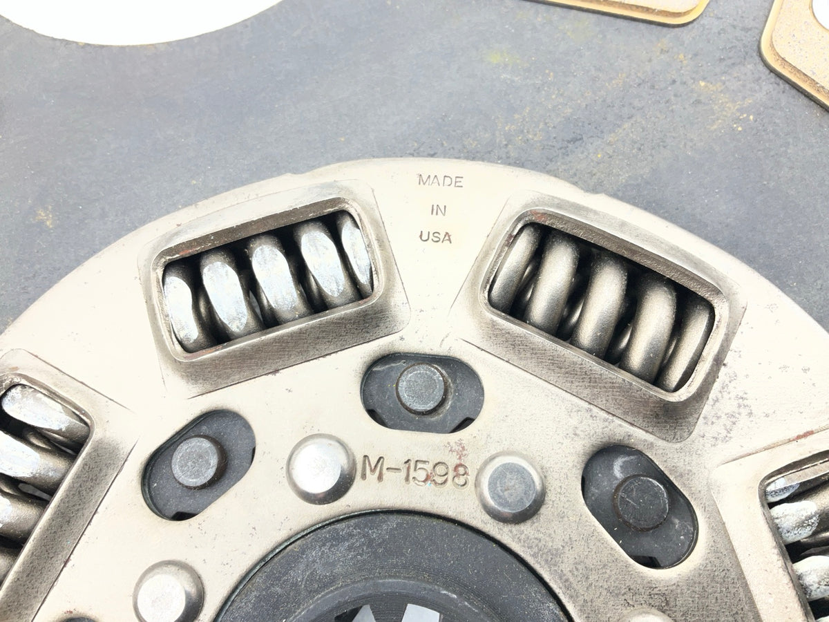 Incomplete, Missing Pilot Bearing - Rhino Pac 05-101SR300 Clutch Kit Cummins 5.9