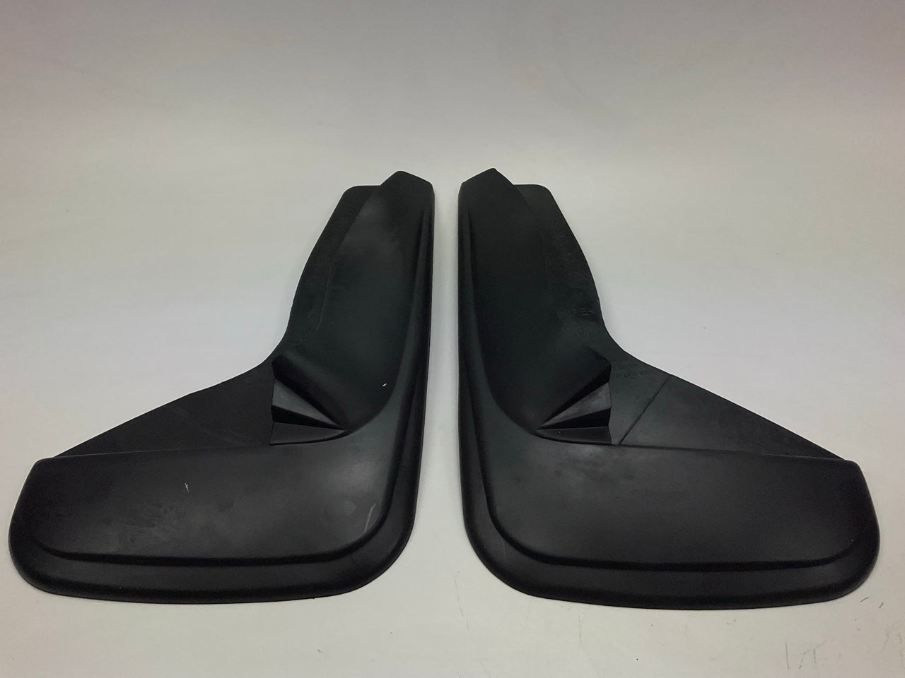 OPEN BOX - Roadsport 6401 Splash Guards / Mud Flaps