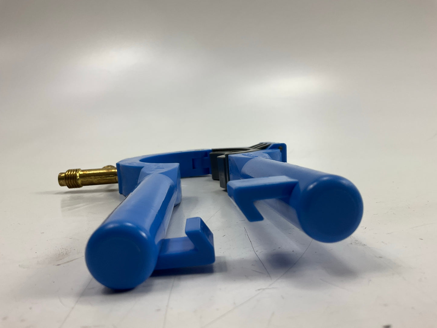 Robinair 10102 Side Can Tap For 134a