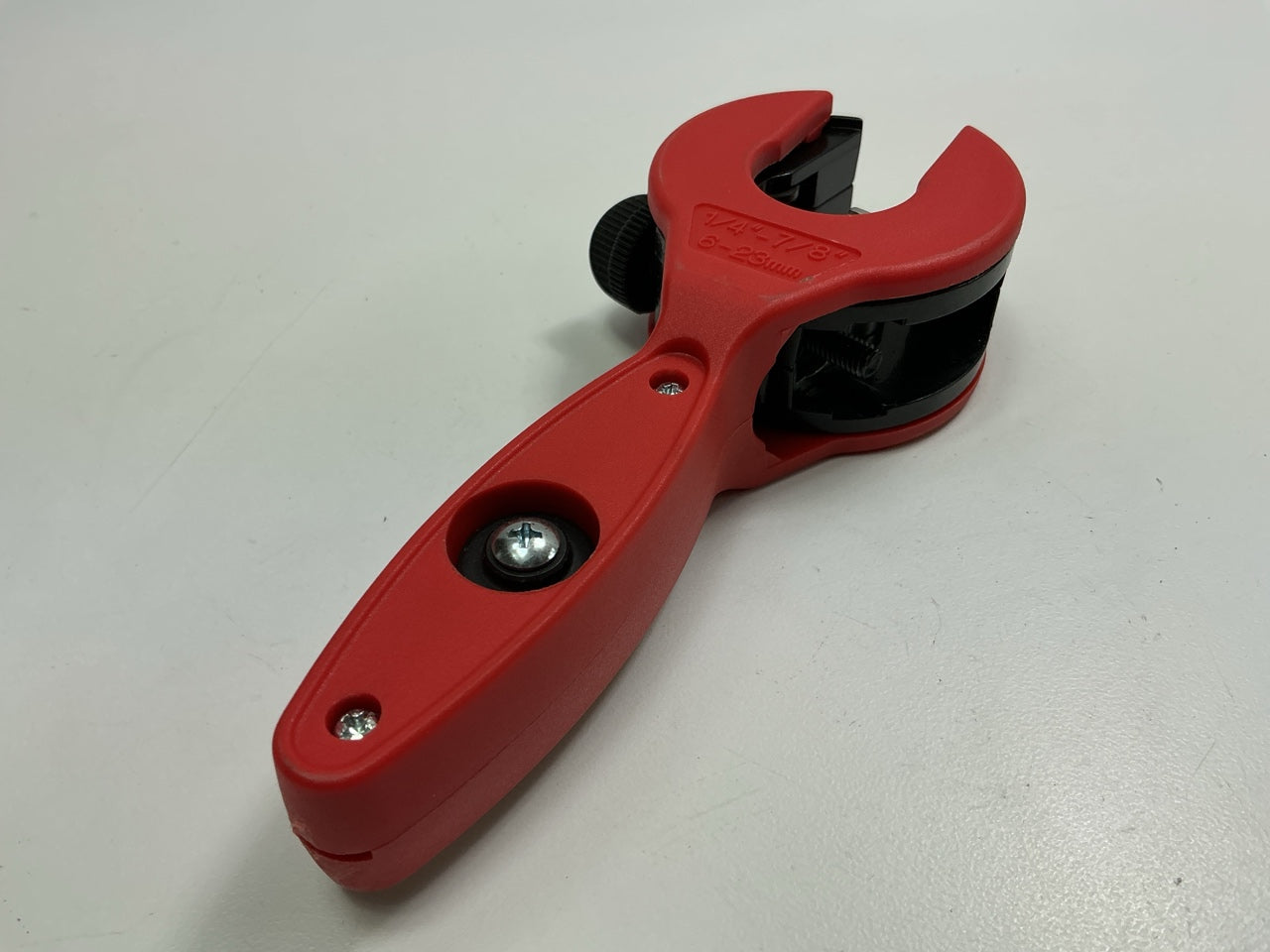Robinair 42080 Ratcheting Tubing Tube Cutter For 1/4'' To 7/8'' OD Pipe And Tubing