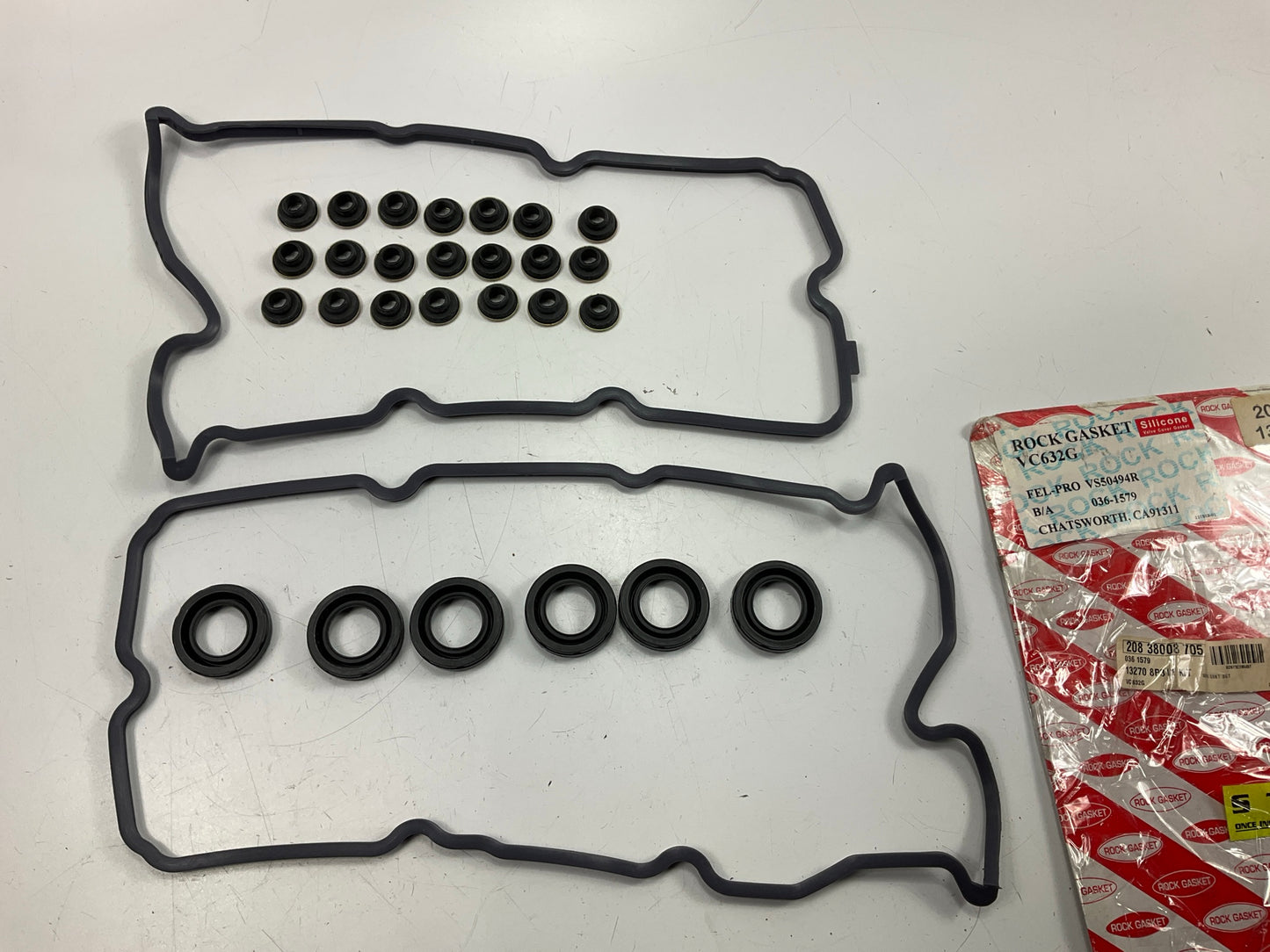 Rock Gasket VC632G Valve Cover Gasket Set For 95-99 Nissan Infinity 3.0L - V6