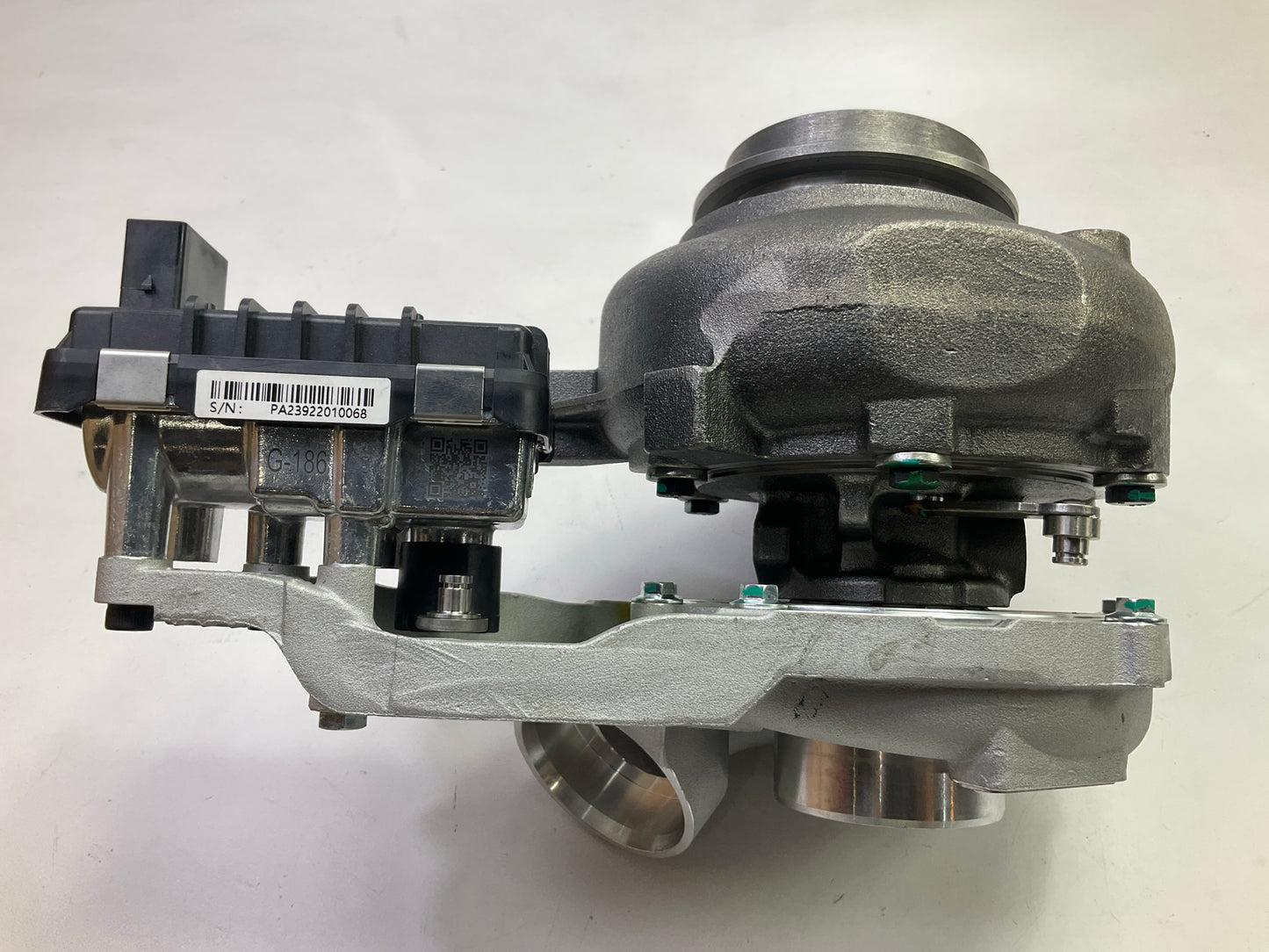 NEW Rotomaster A1220112N Turbocharger Turbo For 2004-2006 Sprinter 2500 3500 2.7
