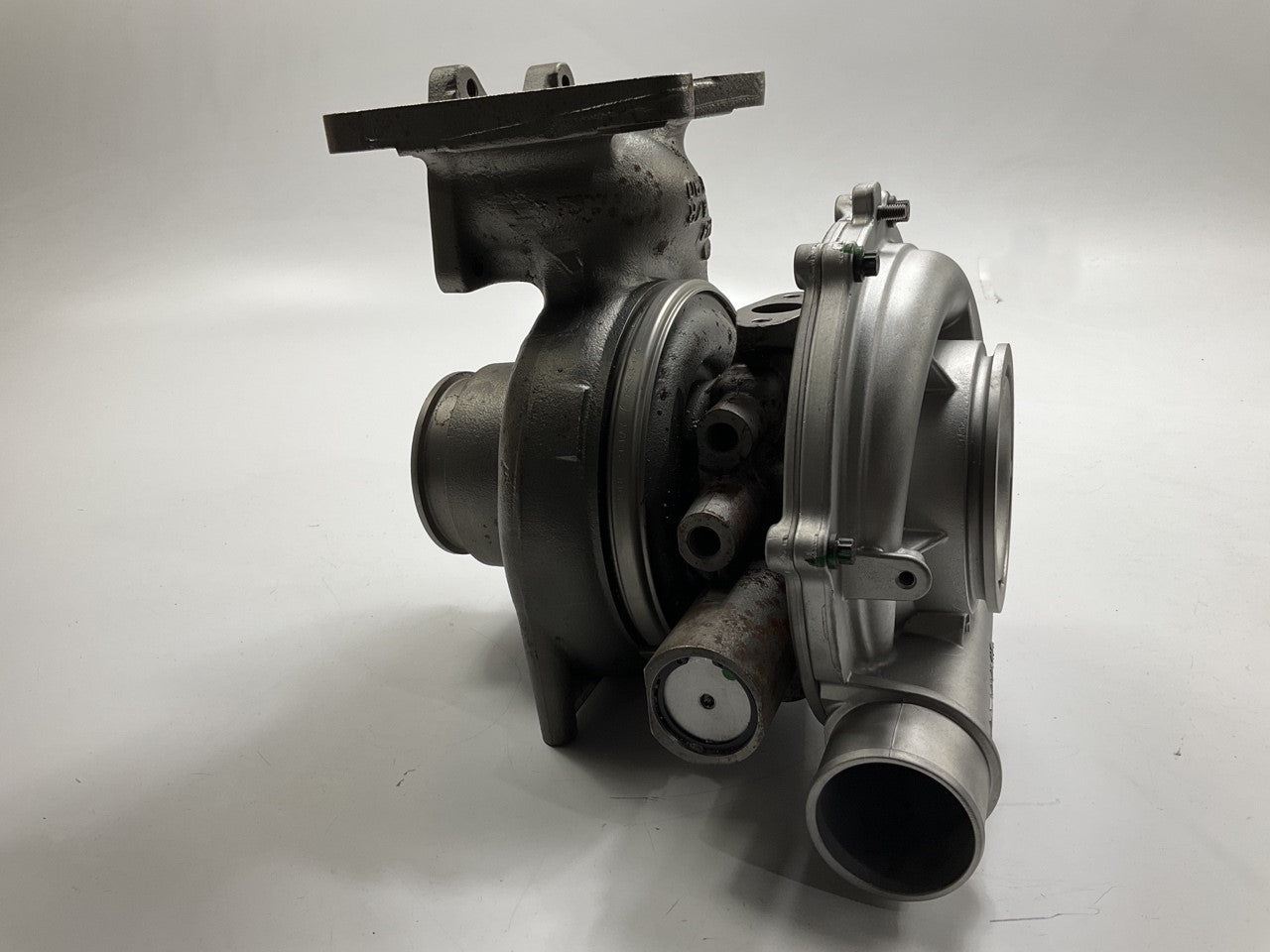 Surface Rust - Rotomaster A8370106RV Turbocharger 07-10 GM Duramax 6.6L Diesel