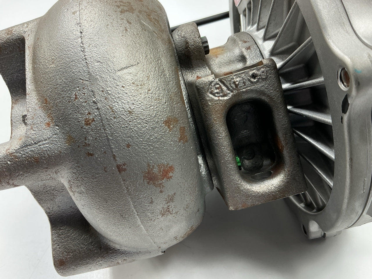 LIGHT SURFACE RUST, REMAN Rotomaster A8380100R Turbocharger Turbo 1999 Ford 7.3L