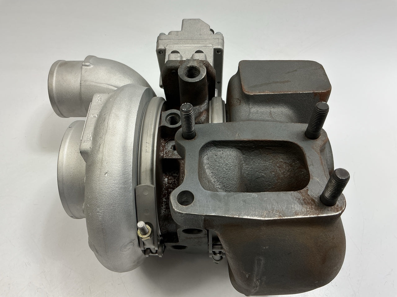 LIGHT SURFACE RUST Rotomaster H8300124R Turbocharger Turbo For 13-18 Ram CUMMINS