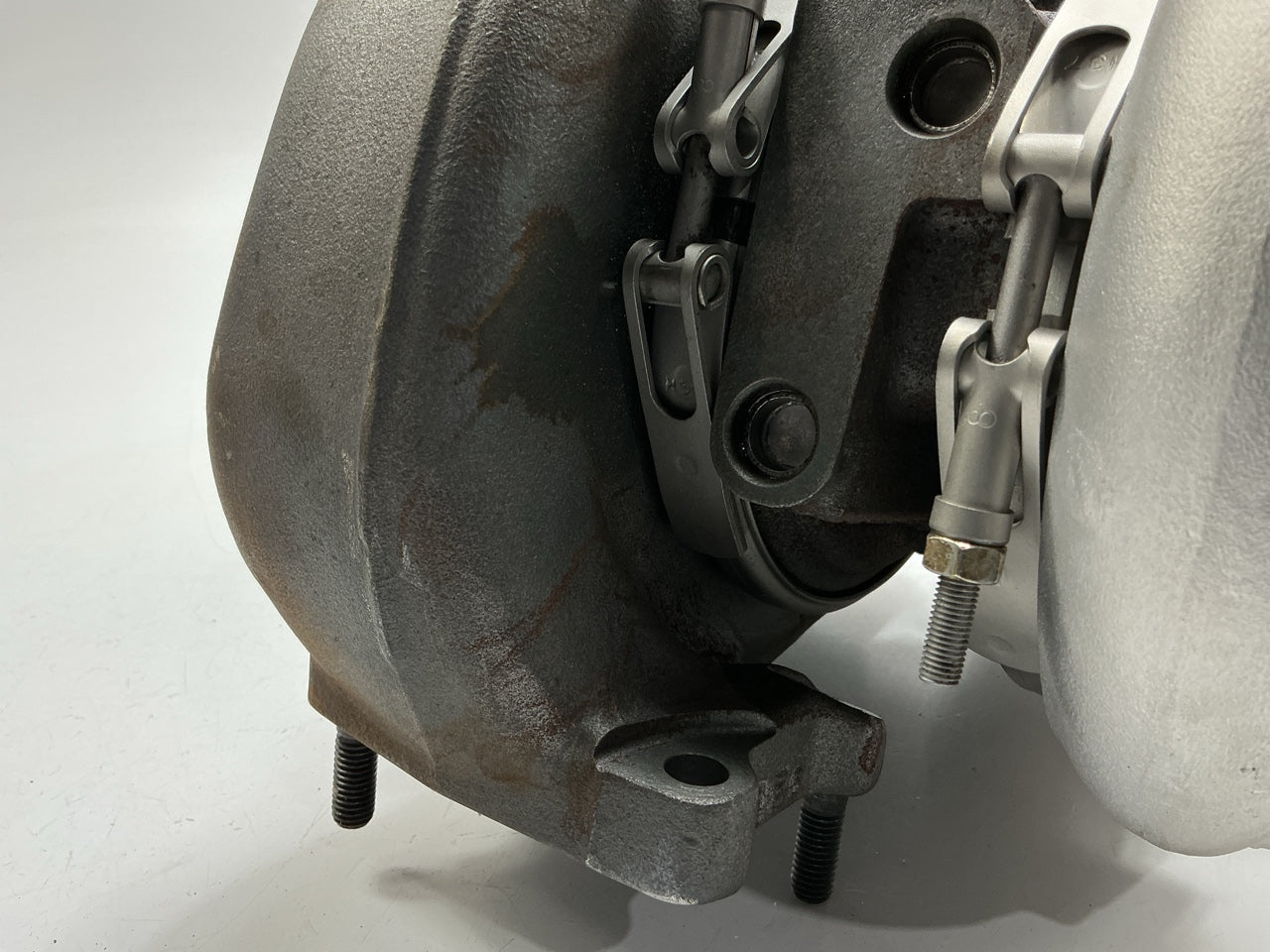 LIGHT SURFACE RUST Rotomaster H8300124R Turbocharger Turbo For 13-18 Ram CUMMINS