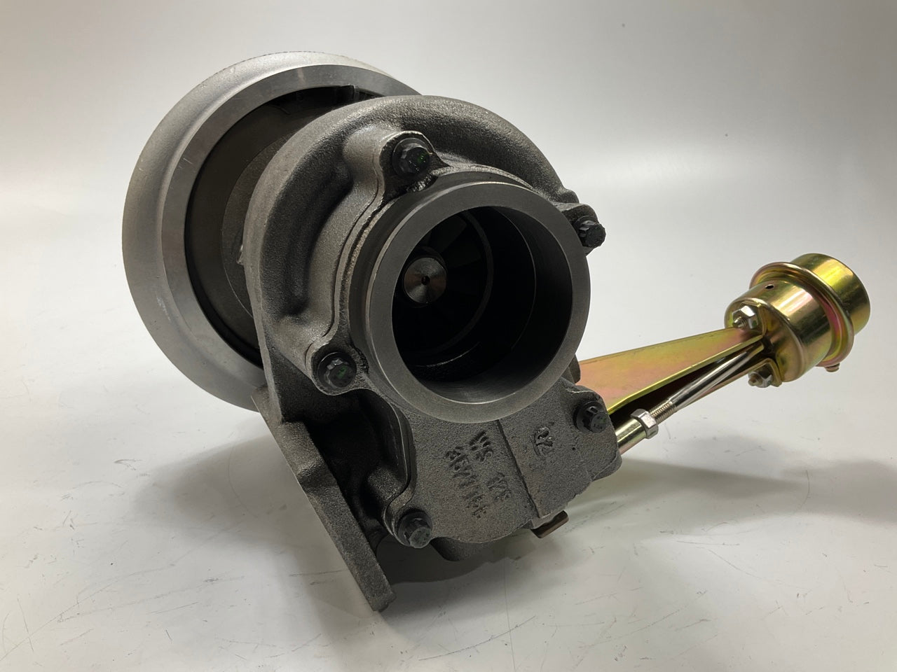 Rotomaster H8350103R Turbocharger Turbo For 1994-95 Dodge Ram 2500 3500 Cummins
