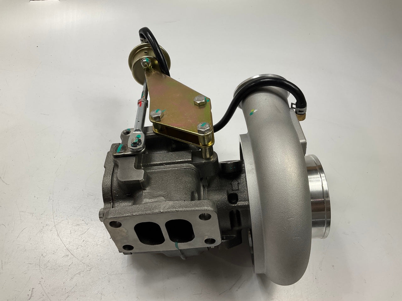 REMAN Rotomaster H8350104R Turbocharger For 1995-1998 Ram 2500 3500 A/T CUMMINS