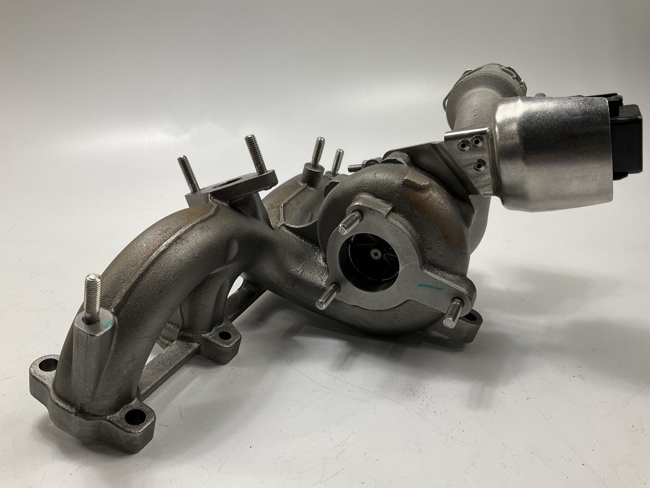 REMAN. Rotomaster K8390124R Turbocharger Turbo - 2004-2006 VW TDI 1.9L Diesel