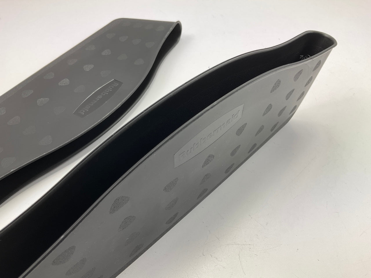 Rubbermaid 3354-00 Car Seat Wedge Plastic Storage Organizer Seat Gap Filler PAIR