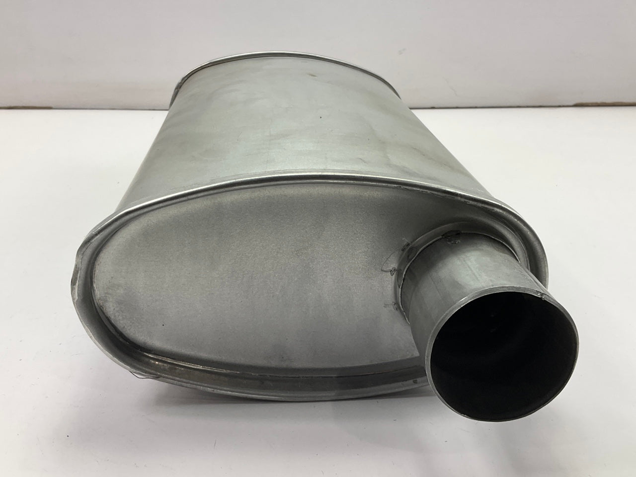 Rumble R27704 Universal Performance Exhaust Muffler - 3.00'' Inlet / Outlet