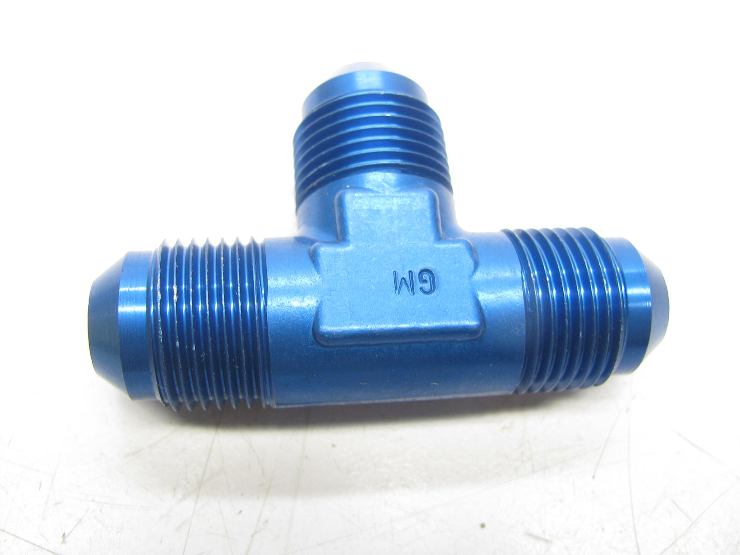 Russell 6103 -8AN Flare Union Fuel Pressure Adapter With Blue Finish