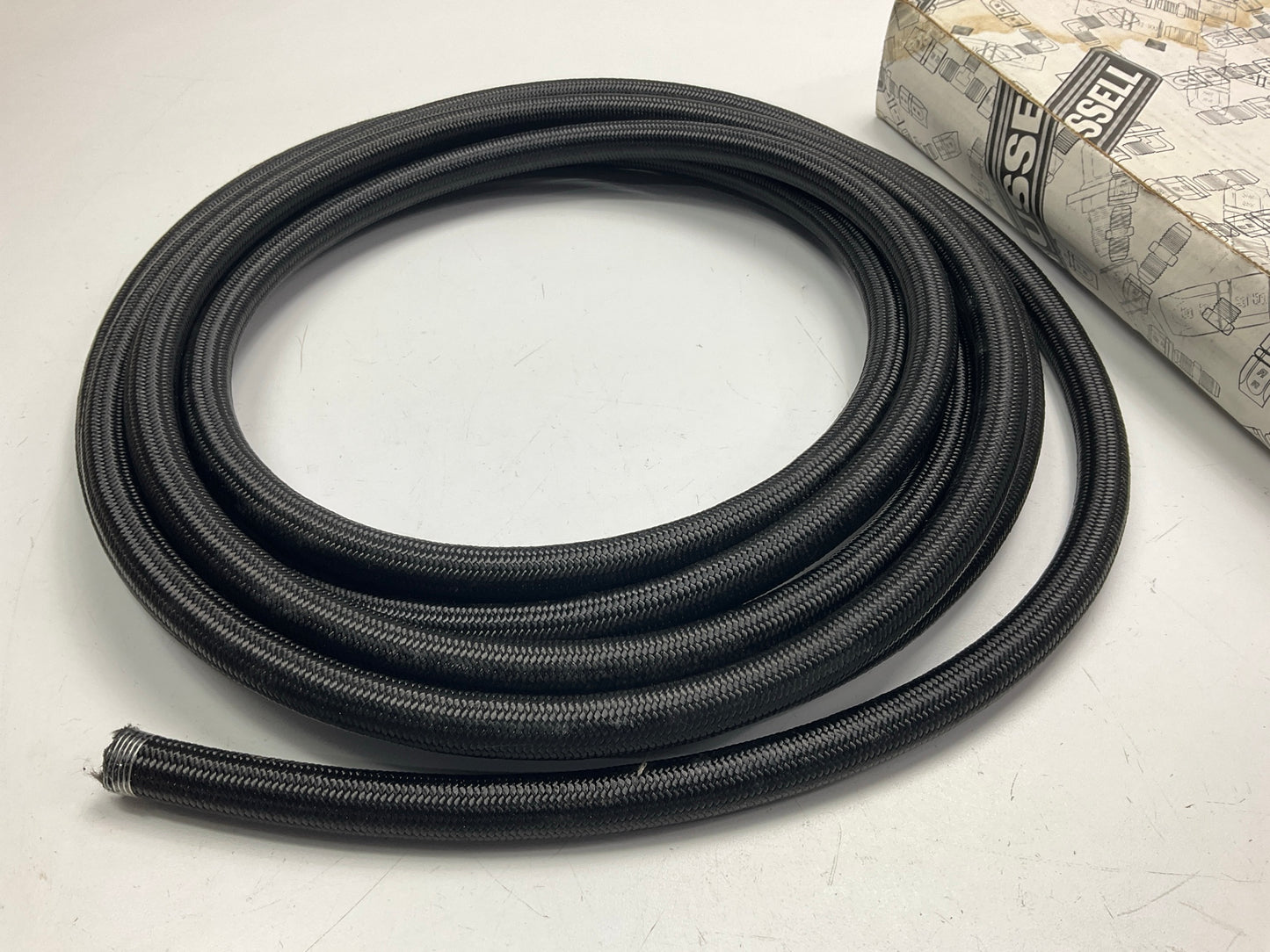 20 FEET Roll - Russell 632145 -8 AN ProClassic II Black Hose, 350 PSI