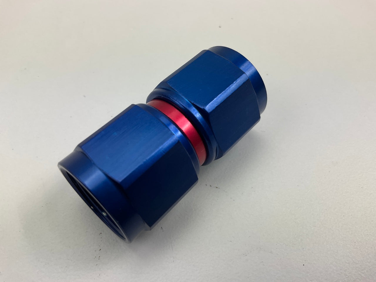 Russell 640010 Swivel Coupler Adapter Red / Blue -8AN Straight Fitting