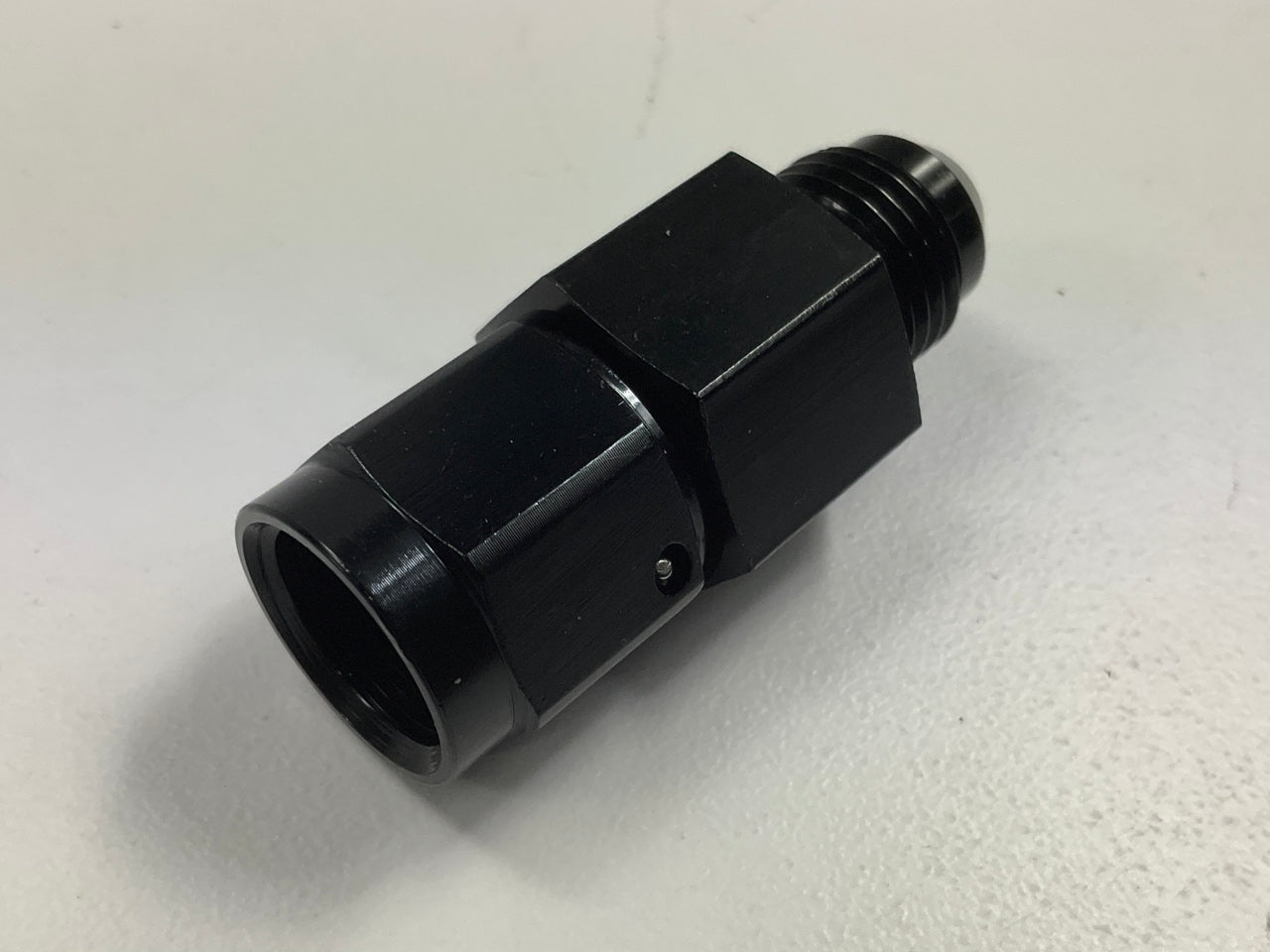 Russell R62-670343 6AN Fuel Pressure Takeoff Adapter, 1/8'' NPT Side Port