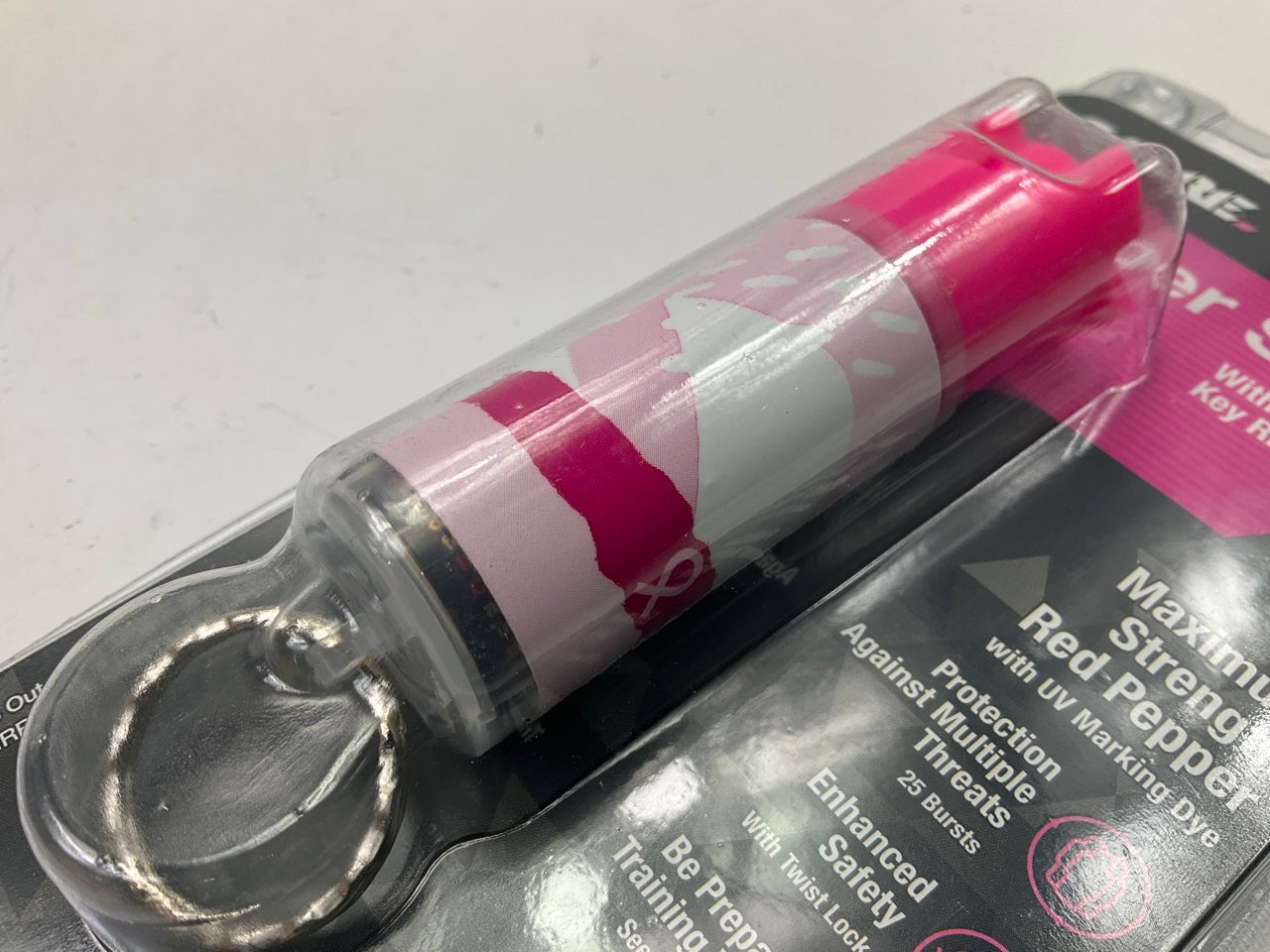 SABRE RED Pepper Spray - Police Max. Strength - Key Ring, 25 Bursts, 15 Grams