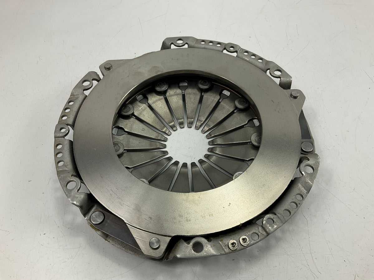 Sachs 3082299631 Clutch Pressure Plate For 1999-2003 Saab 9-3 2.0L TURBO