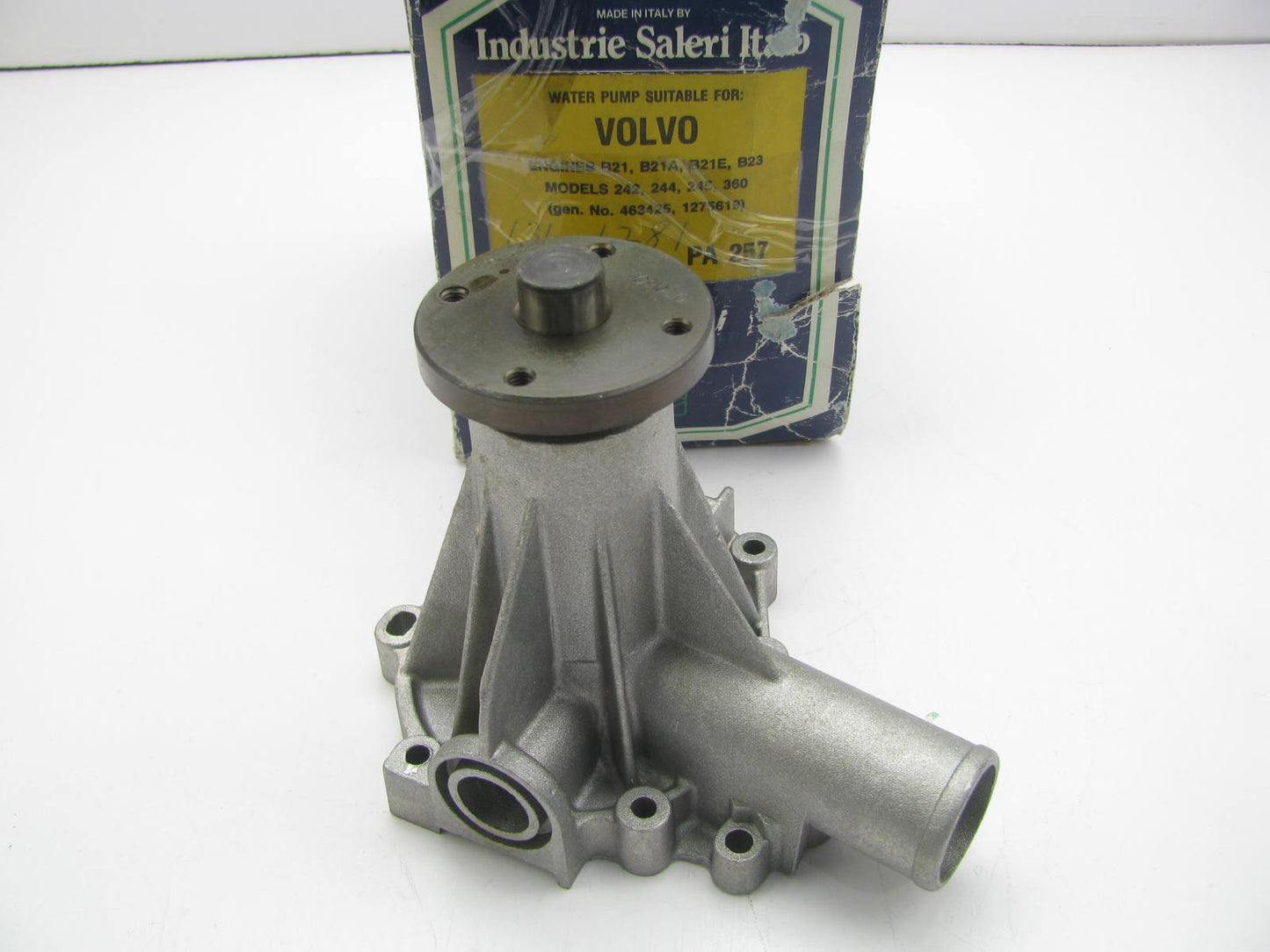 Saleri PA257 Water Pump For 1976-1984 Volvo 242,  1976-1985 Volvo 244 B21F