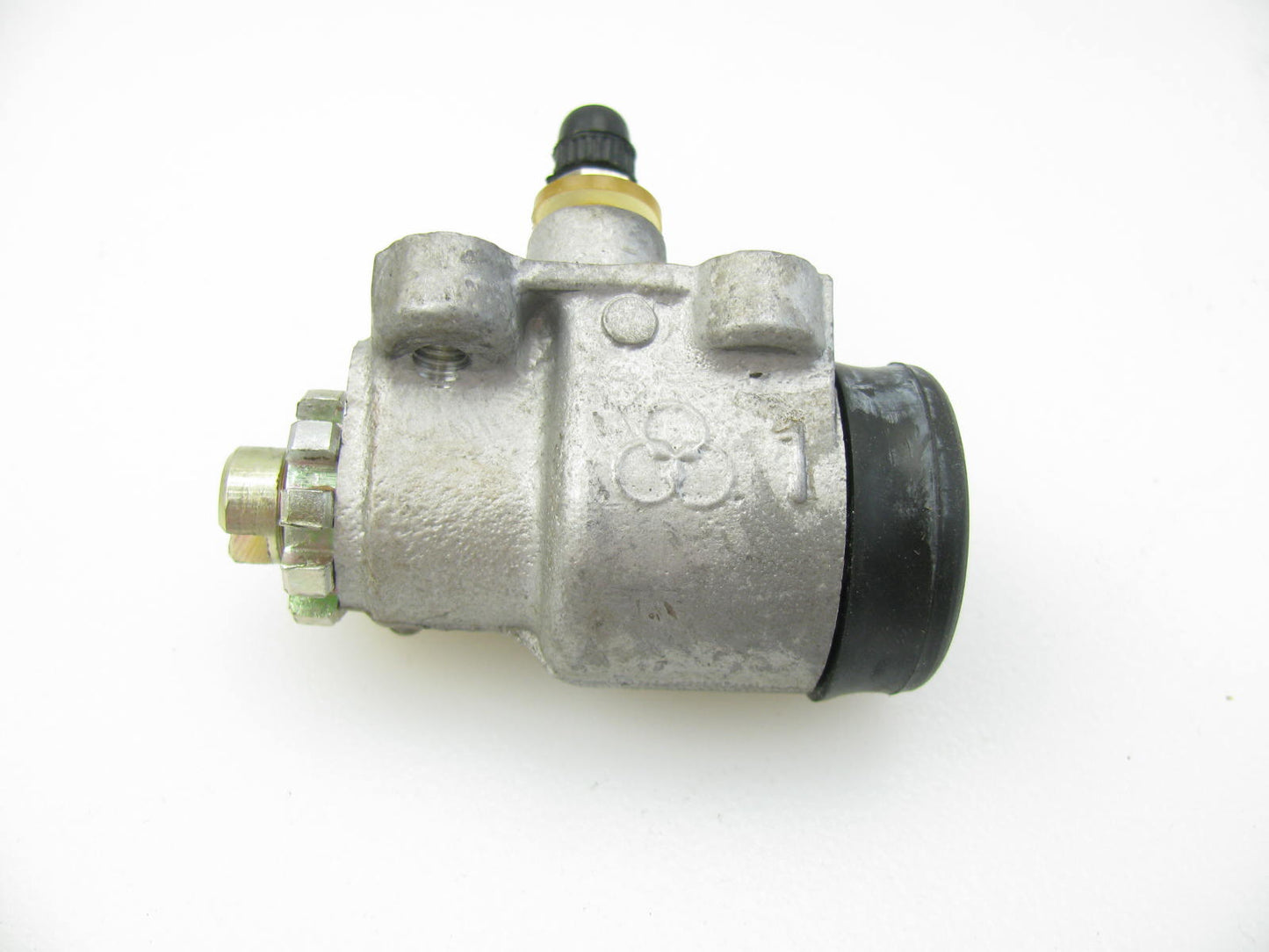 Sanyco Front Left Drivers Side Drum Brake Wheel Cylinder For Suzuki LJ80 Jimny