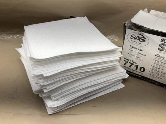 SAS Safety 7710 Liquid Oil Absorbent Pads, Non-Aqueous 16''x20'', 100 Pads Per Box