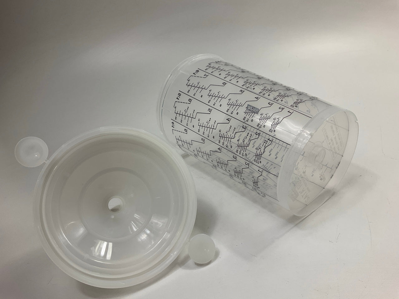 SATA 118489 RPS 0.9 Liter Disposable Cups With Lids, Pack Of (40)
