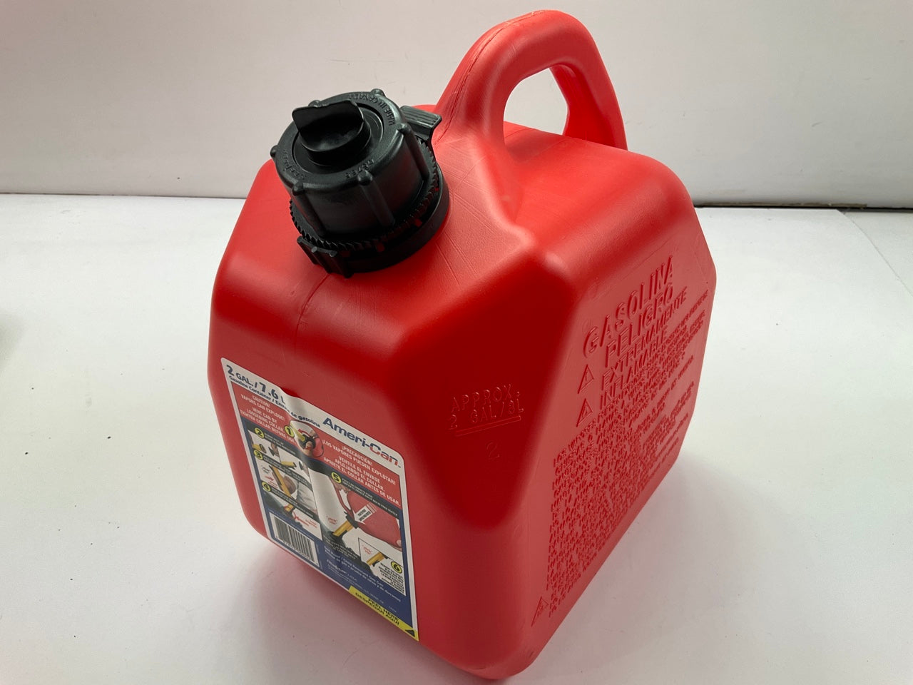 (4) Scepter 00002 Portable Gas Cans, 2 Gallon Capacity, Polyethylene, Red
