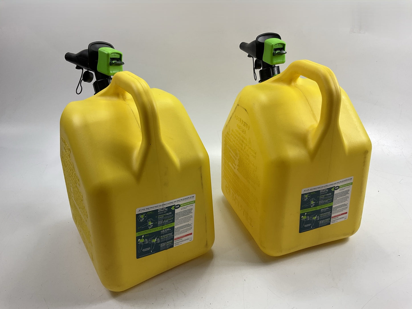 (2) Scepter FR1D501 5 Gal Diesel Can 5 Gallon HDPE Plastic Canister Gas Canister