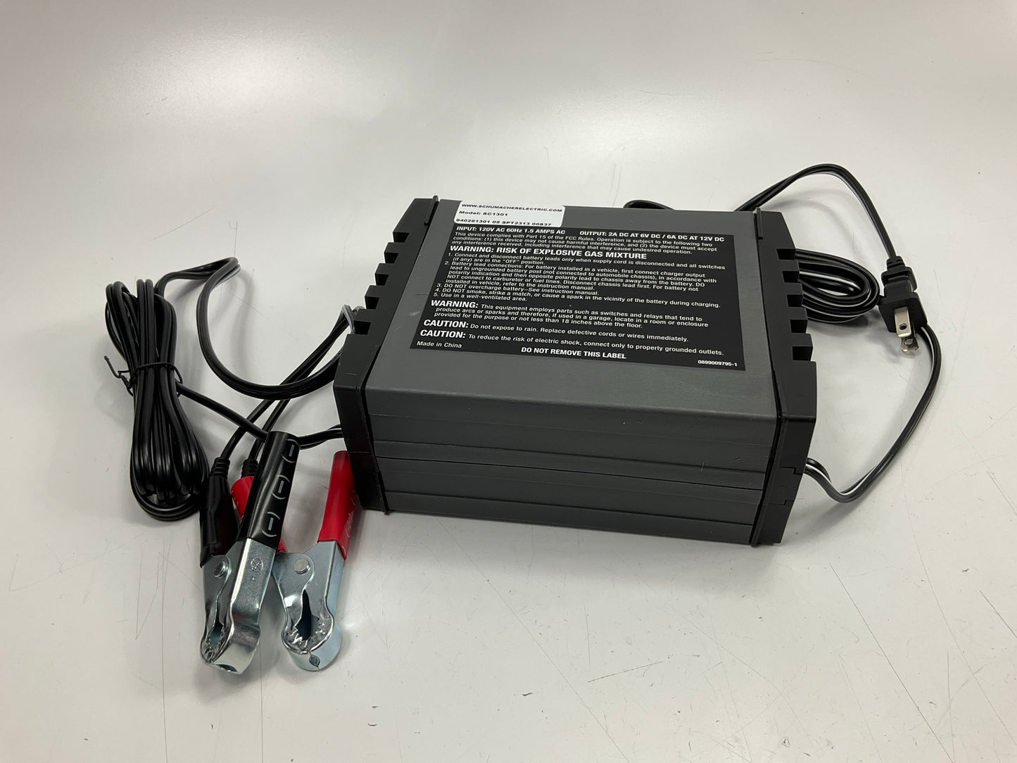 Schumacher SC1301 6/12V Fully Automatic 6 Amp Battery Charger 6A Maintainer
