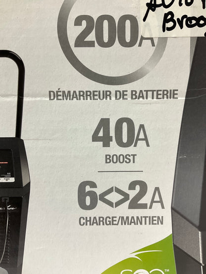 Schumacher SC1353 12 Volt 200/35/2 Amp Fully Automatic Battery Charger & Starter