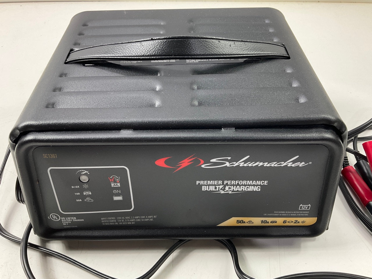 Schumacher SC1361 2 AMP Fully Automatic Battery Charger / Engine Jump Starter