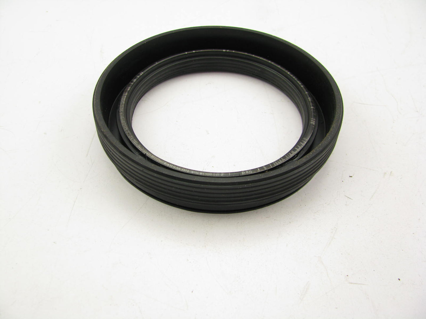 Scotseal 35059 Front Inner Wheel Seal - 4.848'' OD X 3.500'' ID X 0.925'' - 370001A