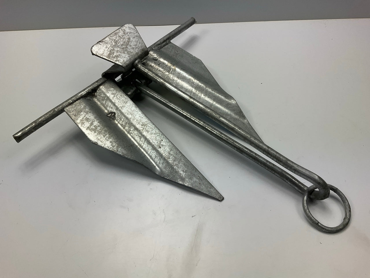 Seachoice Utility Anchor 10E Steel Hot Dipped Galvanized For Boats 20-24 Feet