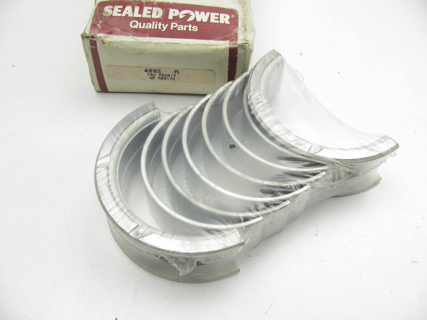 Sealed Power 4092M Engine Main Bearings STD For 60-1976 Chrysler 170 198 225