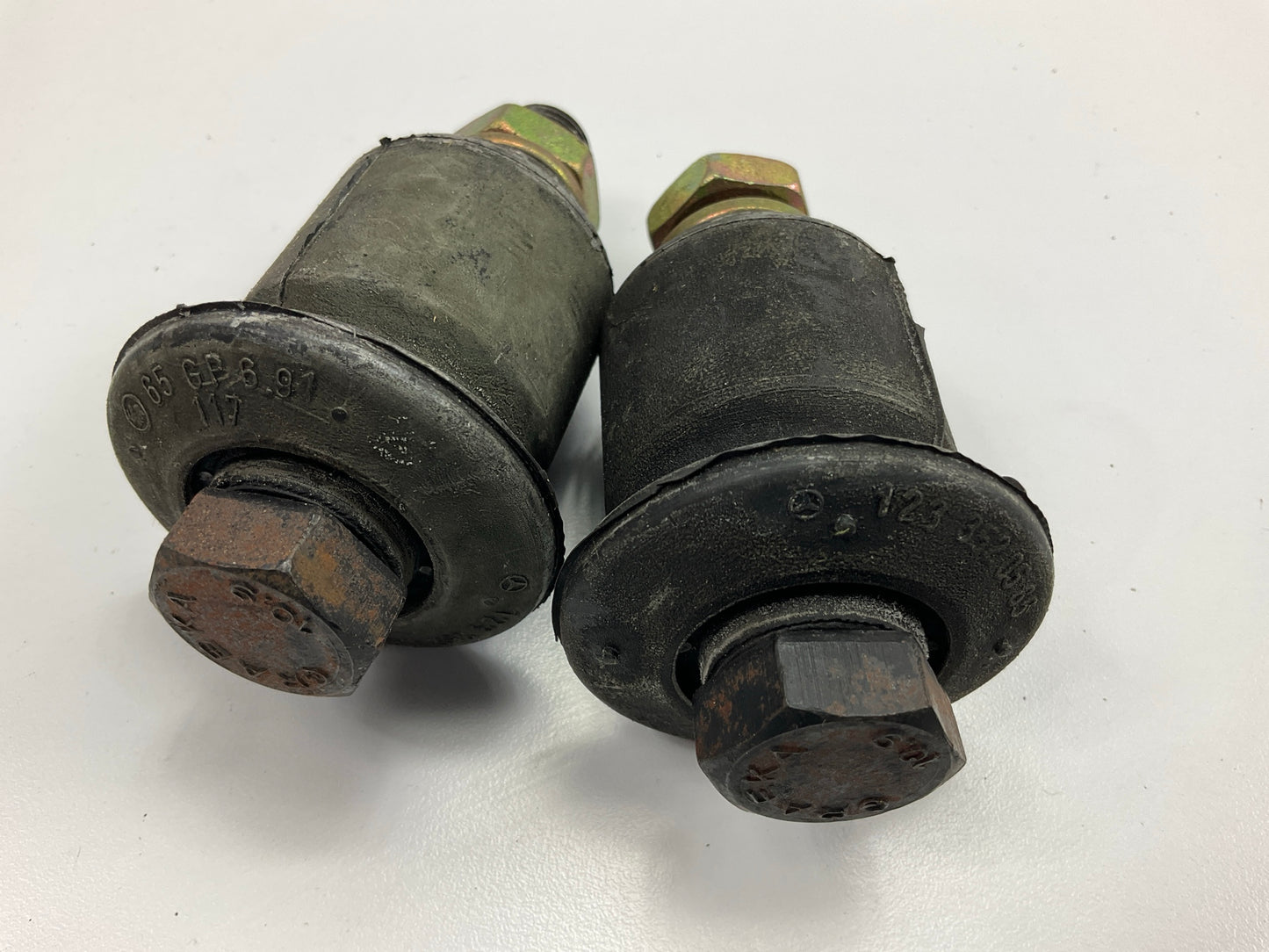 (2) Sealed Power 807-12386 Rear Trailing Control Arm Bushing