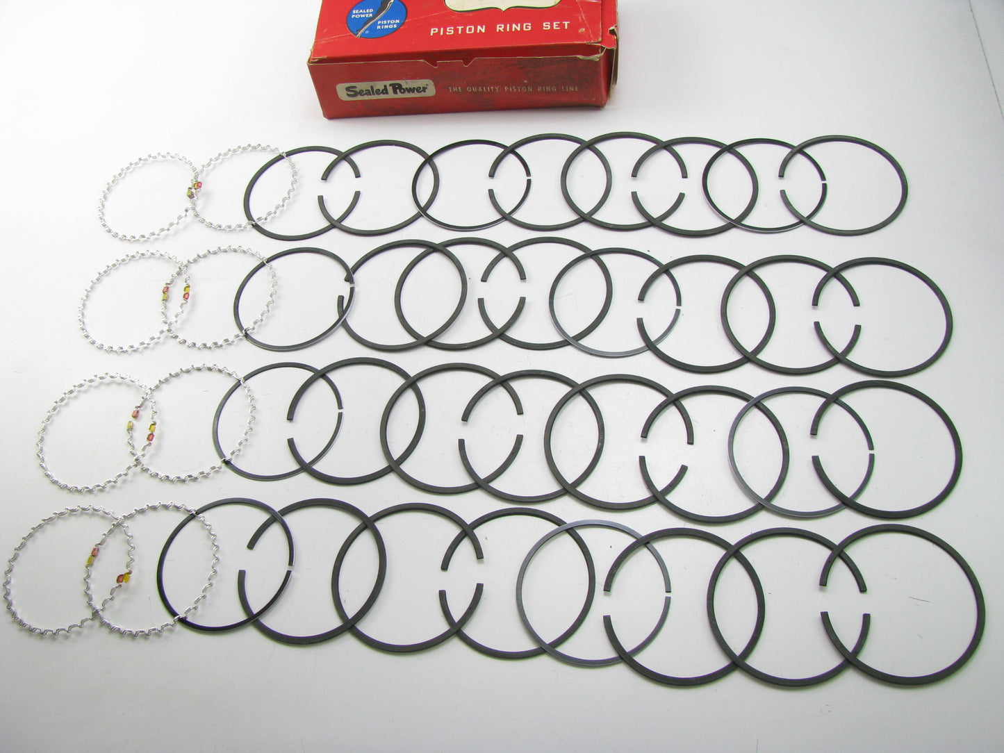 Sealed Power 9292KX Piston Rings STD 1964-1978 Ford 361 389 391 V8 4.05'' Bore