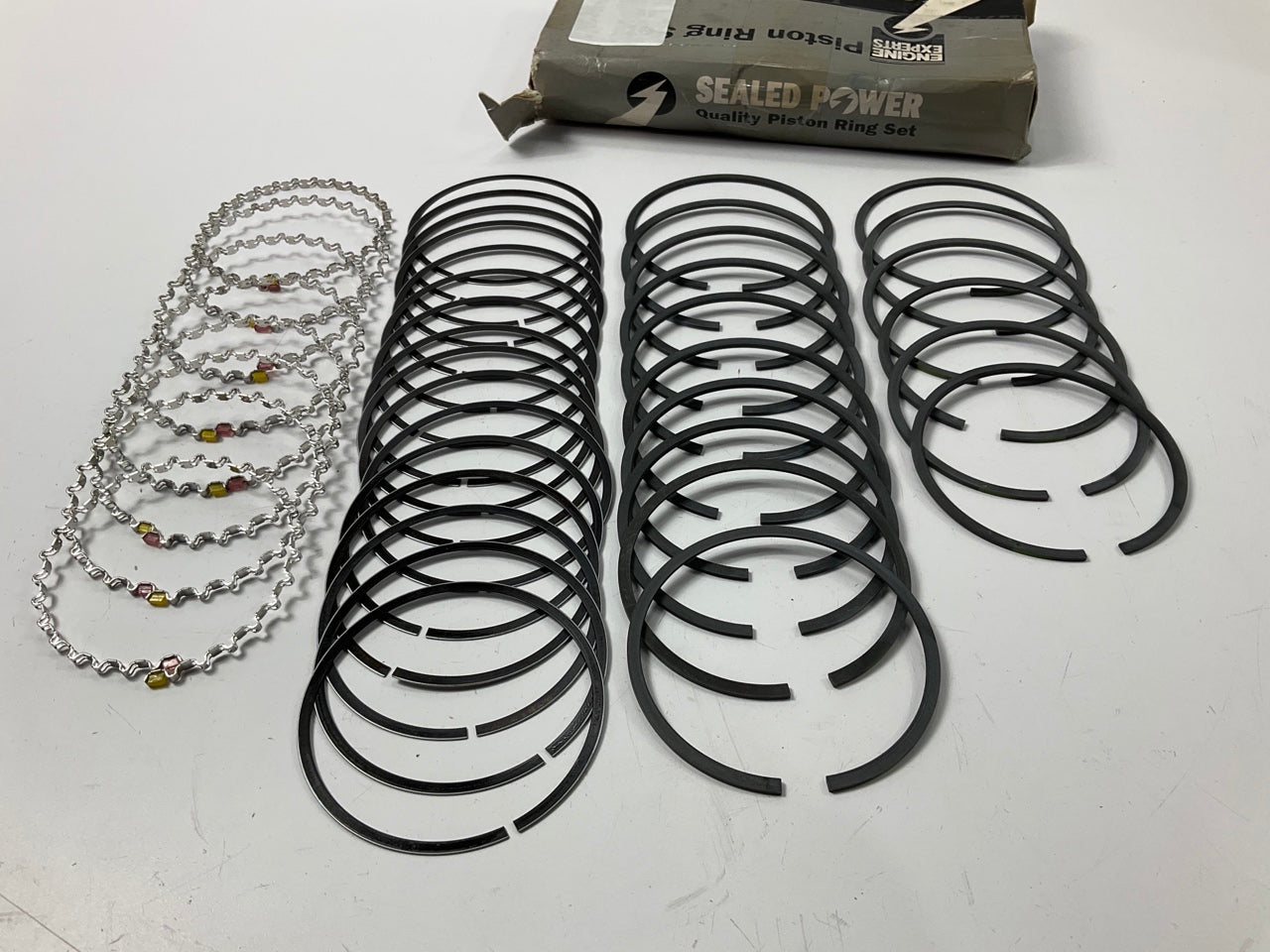 Sealed Power E413K040 Engine Piston Rings .040'' 1980-1982 Ford 4.2L-V8