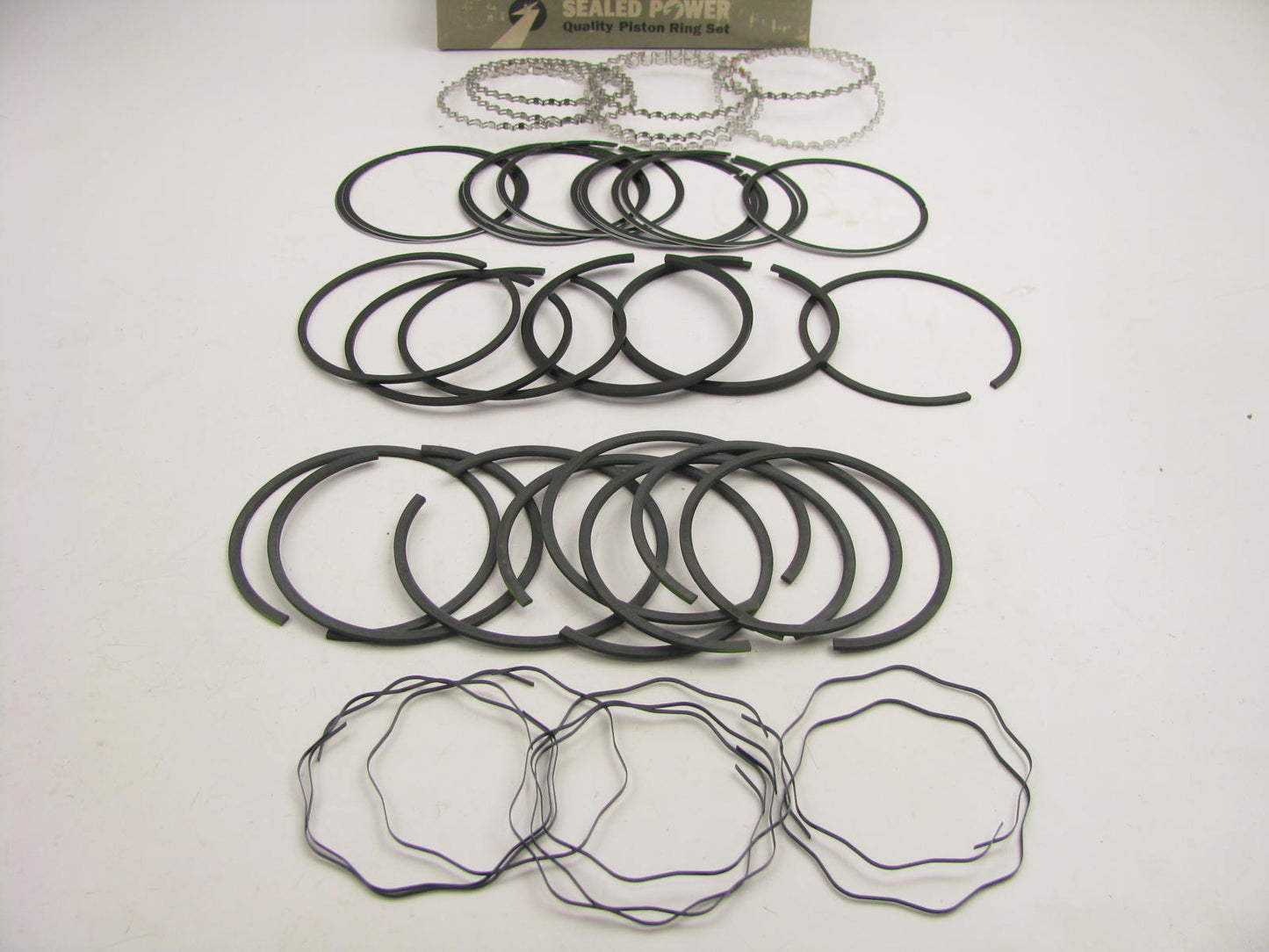 Sealed Power E423X040 Engine Piston Rings .040'' For 1960-1977 Dodge Truck 413 V8