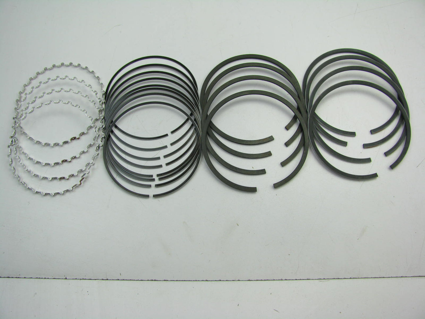 Sealed E452KC-25MM Engine Piston Rings .25mm For 1983-1988 Mitsubishi 2.0L