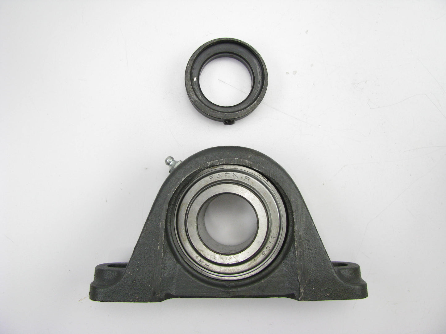 Sealed Power F-PL2108RW PWG-1-1/2-R Pillow Block Bearing 1 1/2''