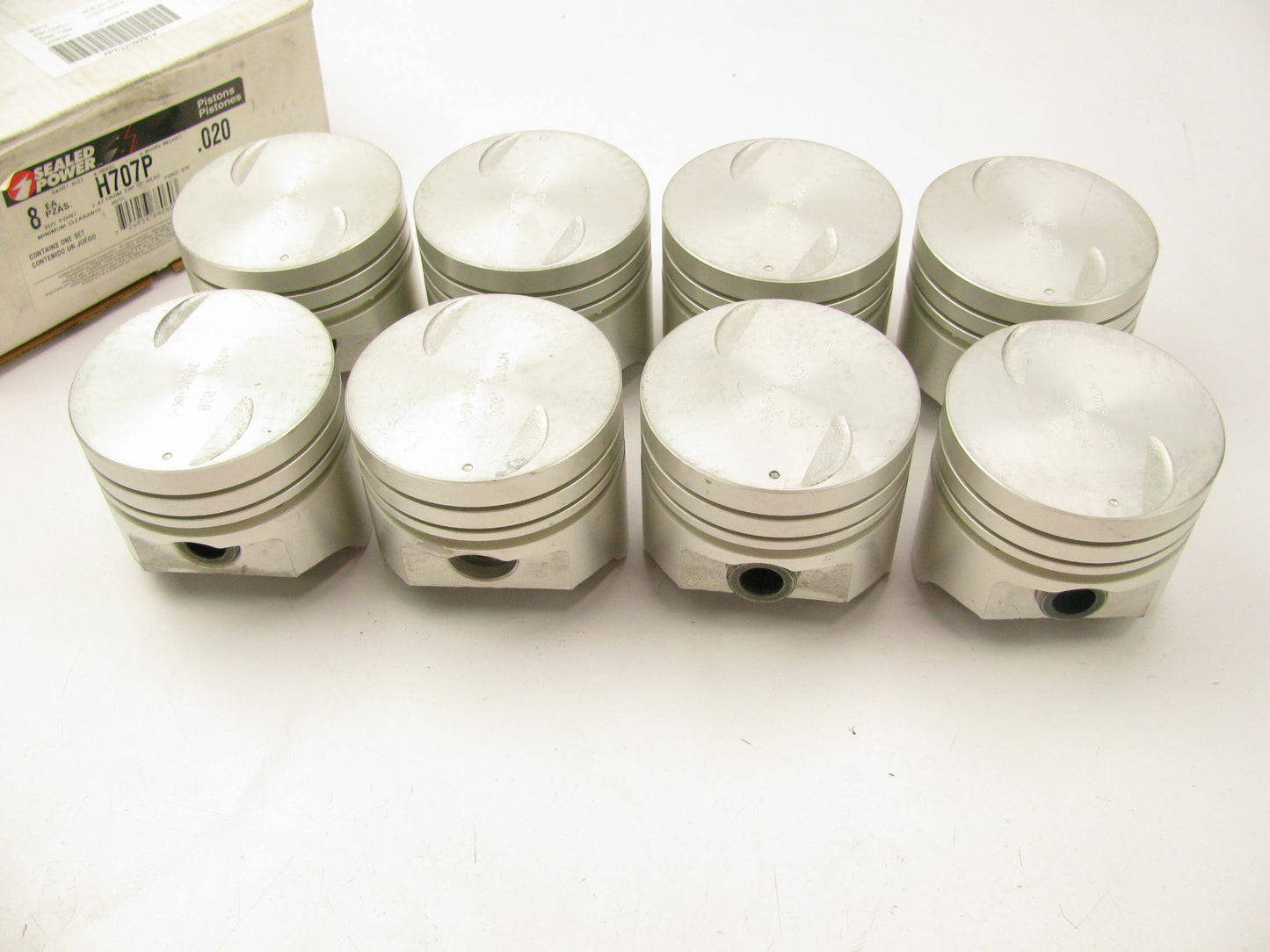 Ford 6.1L 370 V8 Gas Engine Piston Set - 0.020'' Oversize - Sealed Power H707P020
