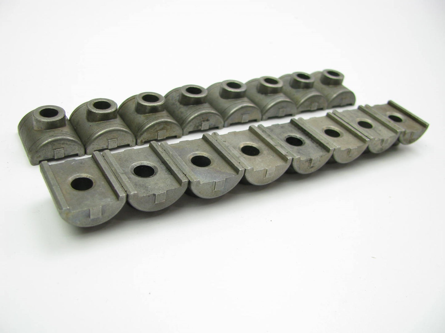 (8) Sealed Power MR-1909 Rocker Arm Pivot Sets For 1973-86 Jeep AMC 304 360 401