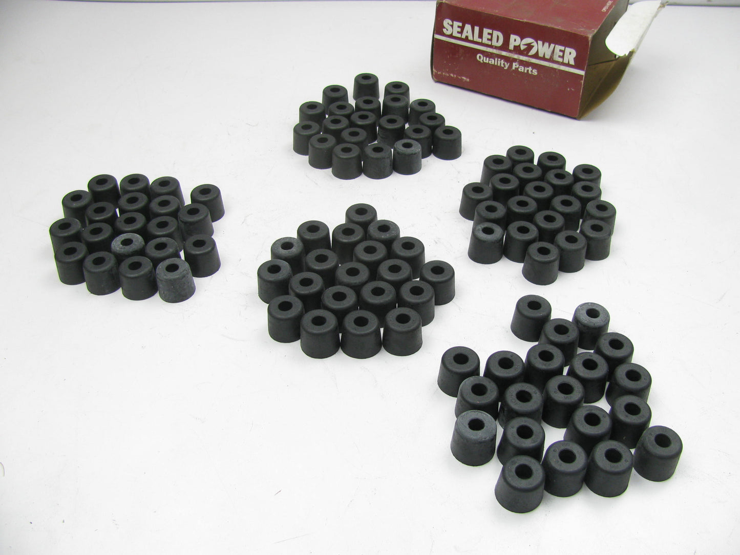 (100) Sealed Power MV-1796 Valve Stem Seals For 1960-1990 Ford 144-460