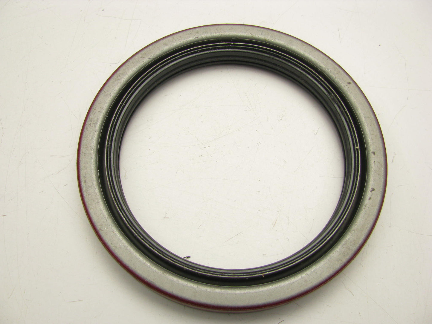 (2) Sealed Power N-42550 Rear Wheel Seal - 5.501'' OD X 4.250'' ID X 0.938'' Wide