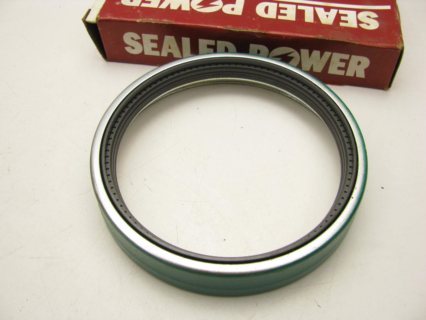 Sealed Power N-44922 Wheel Seal - 5.381'' OD X 4.500'' ID X 0.984'' Wide