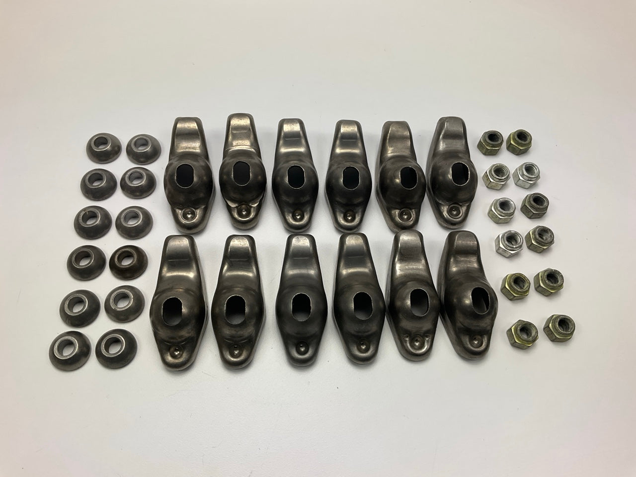 Complete Set Of 12 - SEALED POWER R832 Chevy 250 292 I6 Rocker Arms Kit